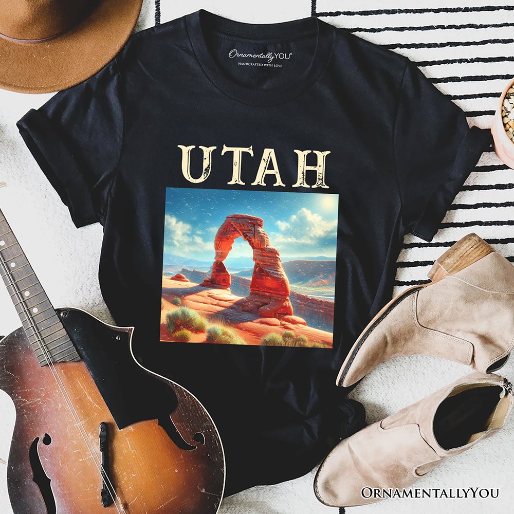 Iconic Delicate Arch Utah State T-Shirt, Arches National Park Landscape Tee and Western Nature Souvenir